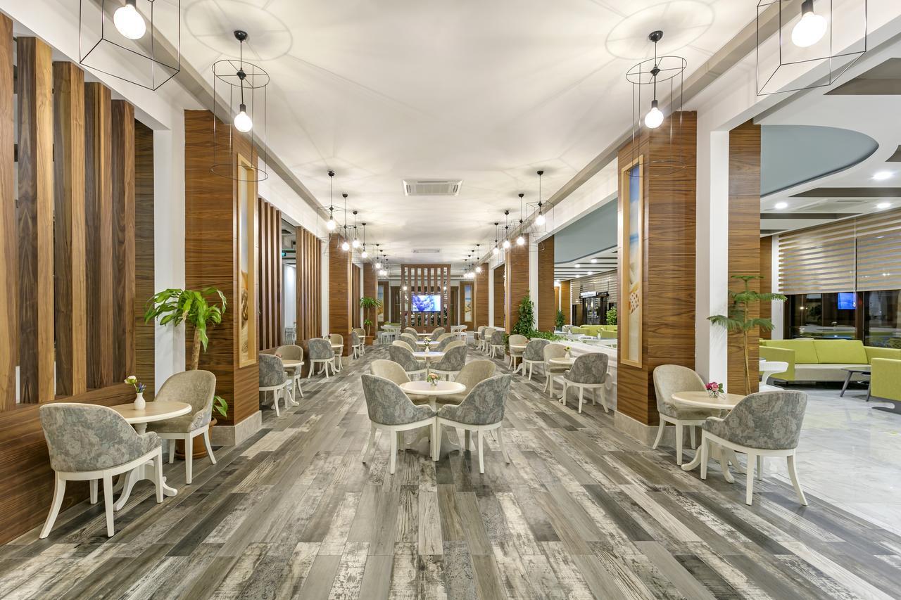 Glamour Resort & Spa Side Exterior foto